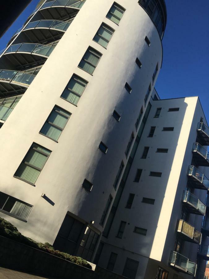 Penthouse In Liverpool City Centre - Free Parking - Balcony - By Happy Days Zewnętrze zdjęcie